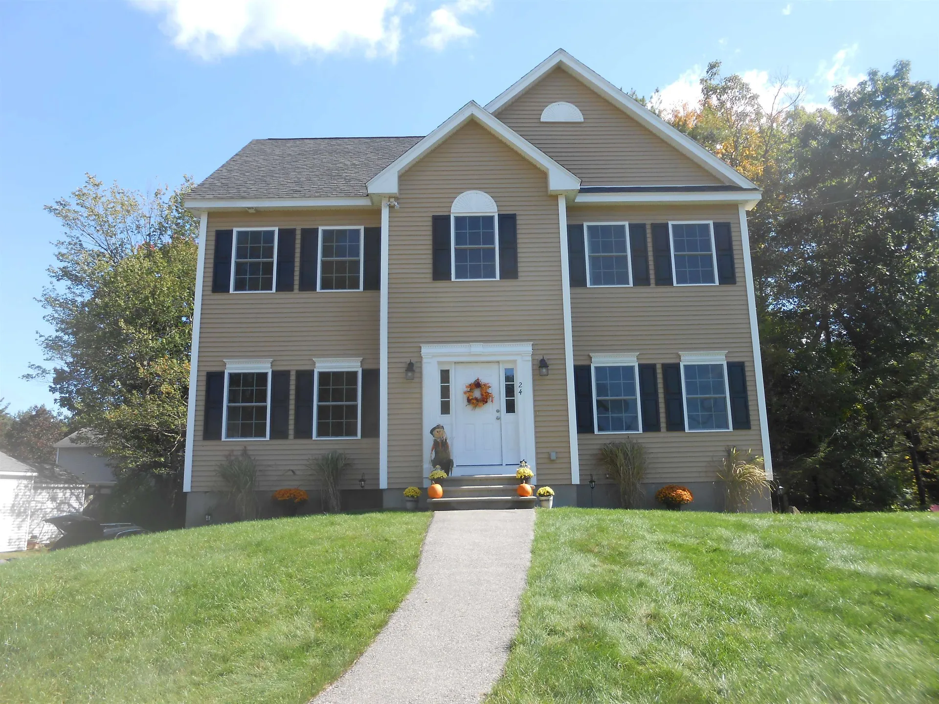 24 Flat Rock Road Windham NH 03087