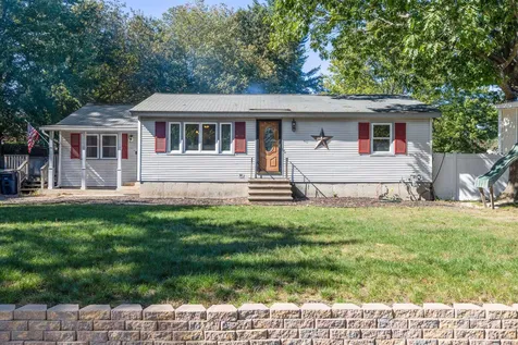 10 Lafrance Avenue Nashua NH 03064