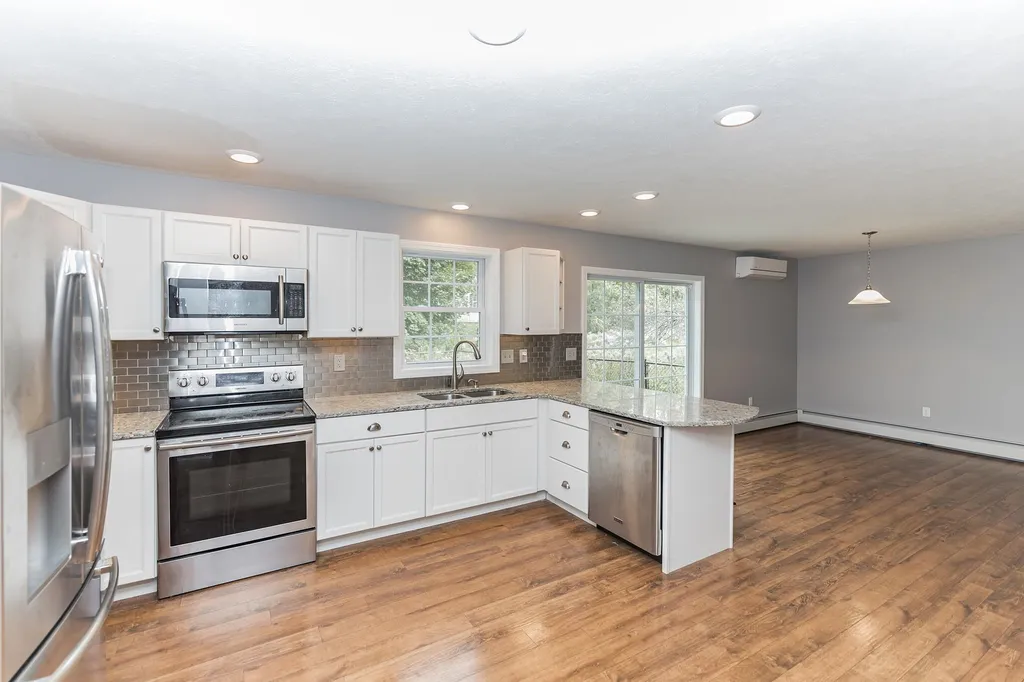 708 Roxbury Road Keene NH 03431