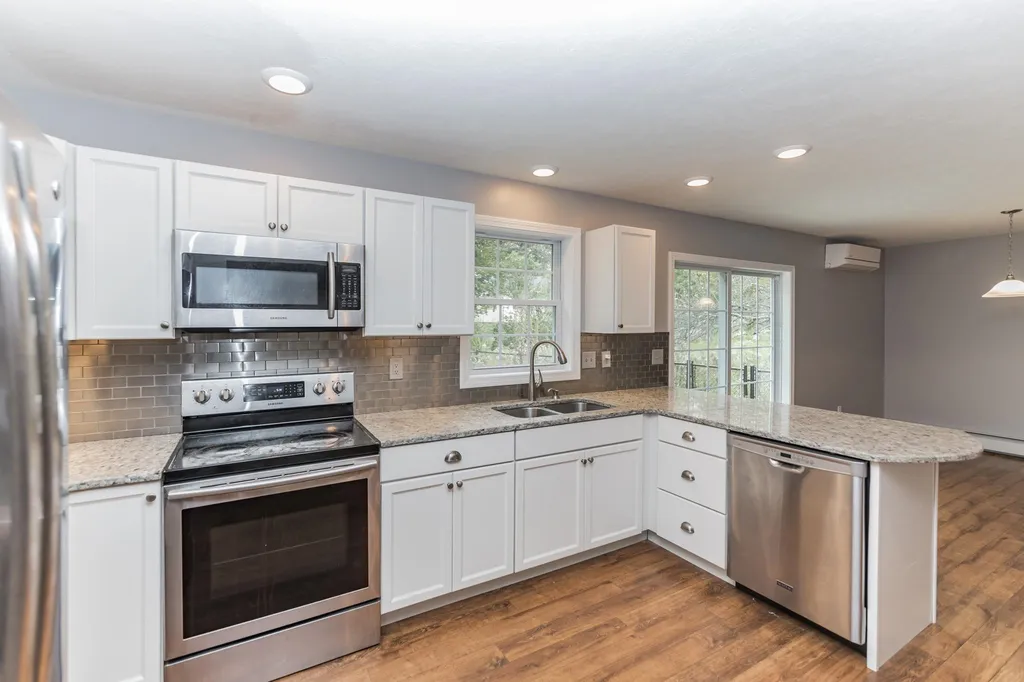 708 Roxbury Road Keene NH 03431