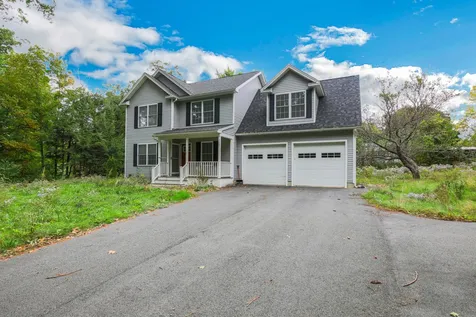 708 Roxbury Road Keene NH 03431