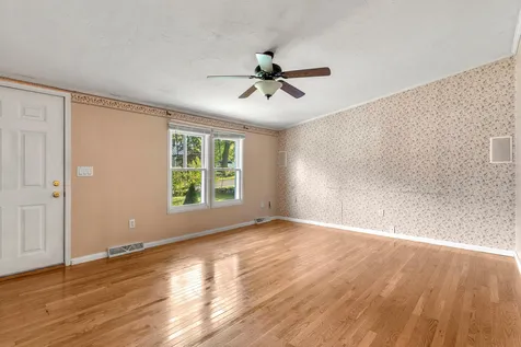 76 Elm Street Concord NH 03303
