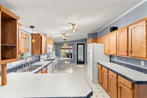 76 Elm Street Concord NH 03303