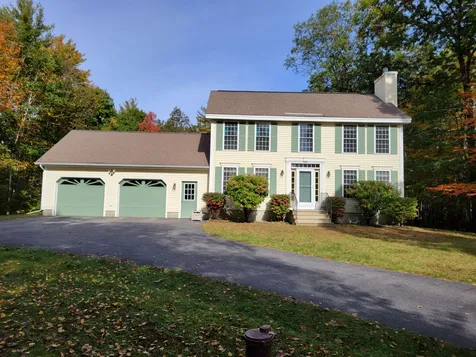 32 Harvest Road Chichester NH 03258