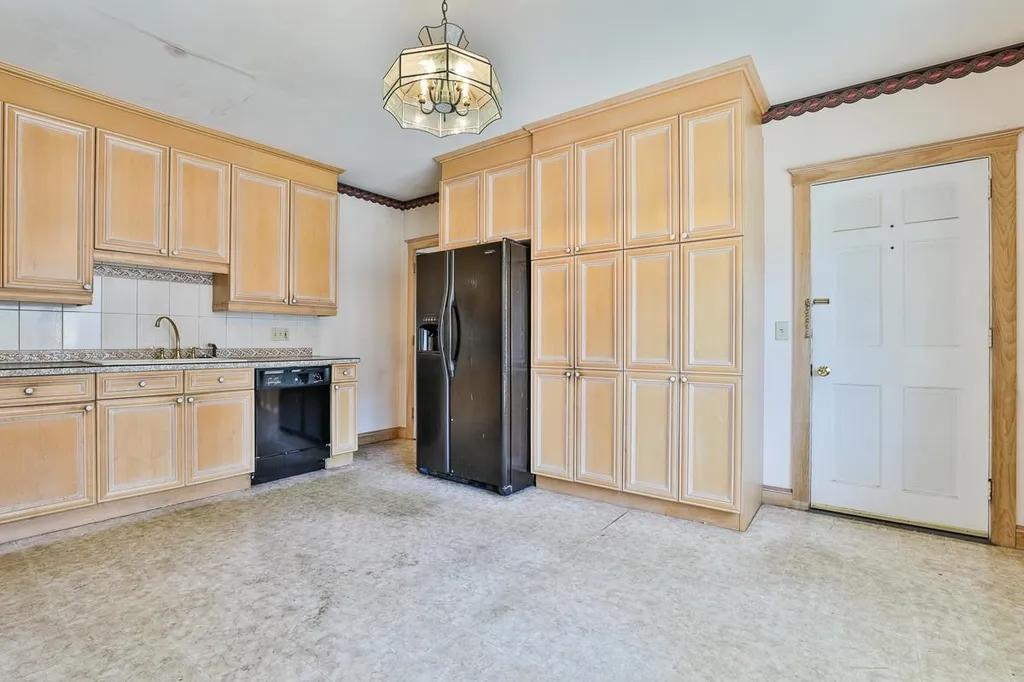 16 Arlington Street Nashua NH 03060