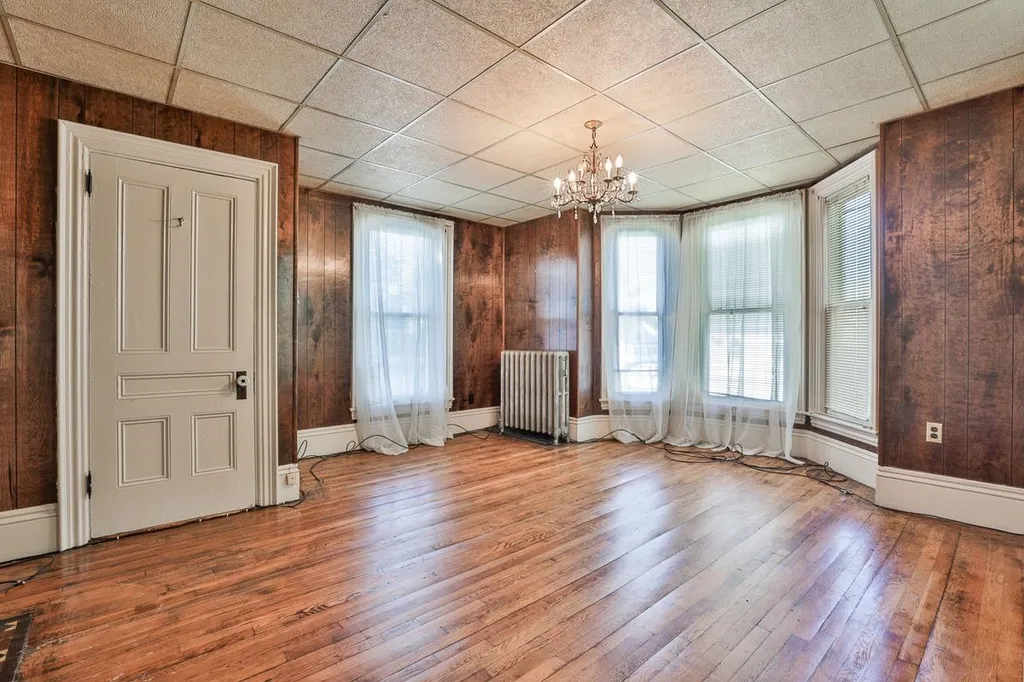 16 Arlington Street Nashua NH 03060