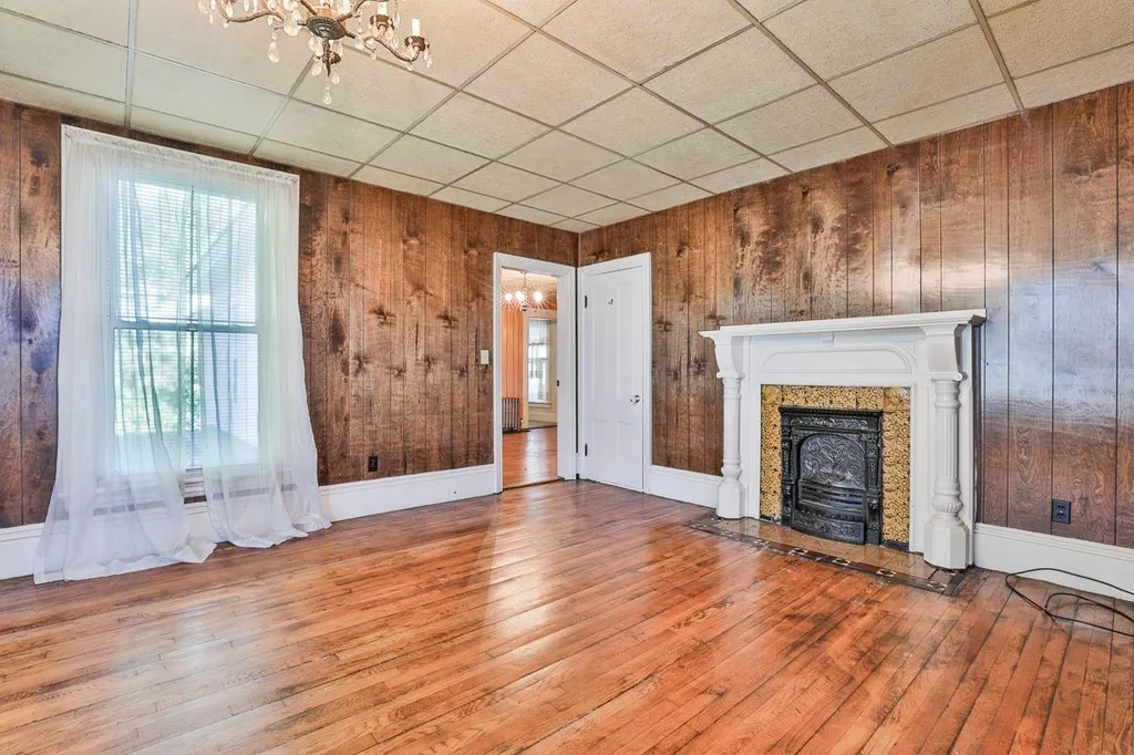 16 Arlington Street Nashua NH 03060