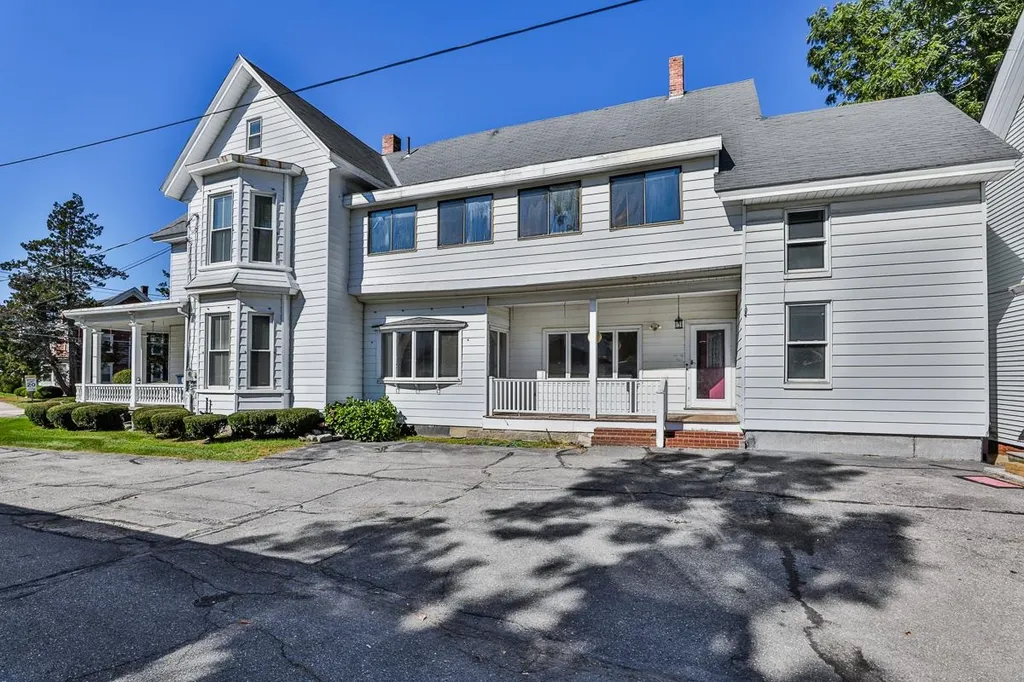 16 Arlington Street Nashua NH 03060