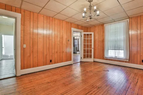16 Arlington Street Nashua NH 03060