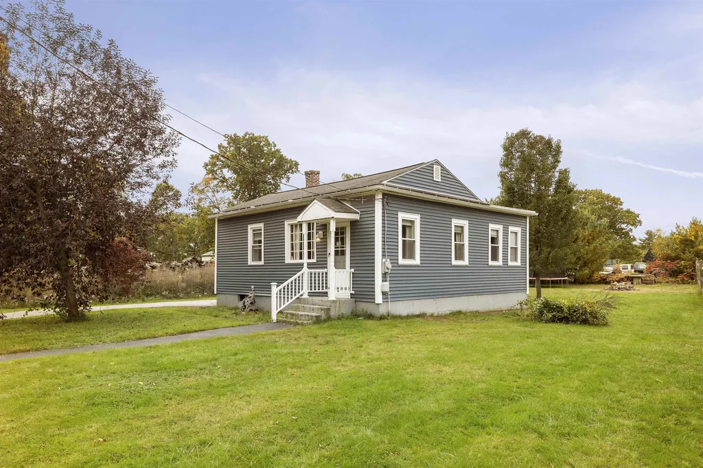6 Tolles Street Hudson NH 03051