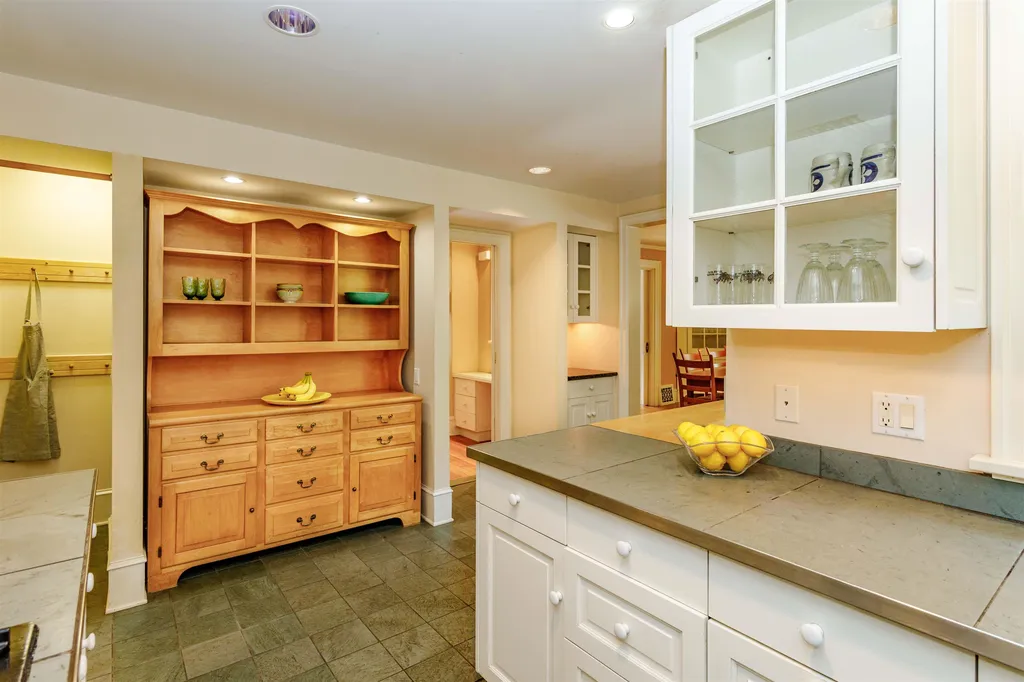 14 Kingsland Terrace Burlington VT 05401