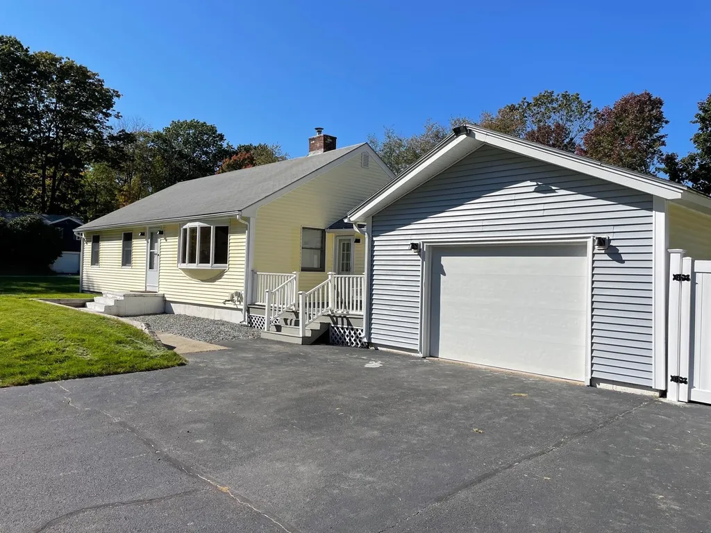 1054 Banfield Road Portsmouth NH 03801