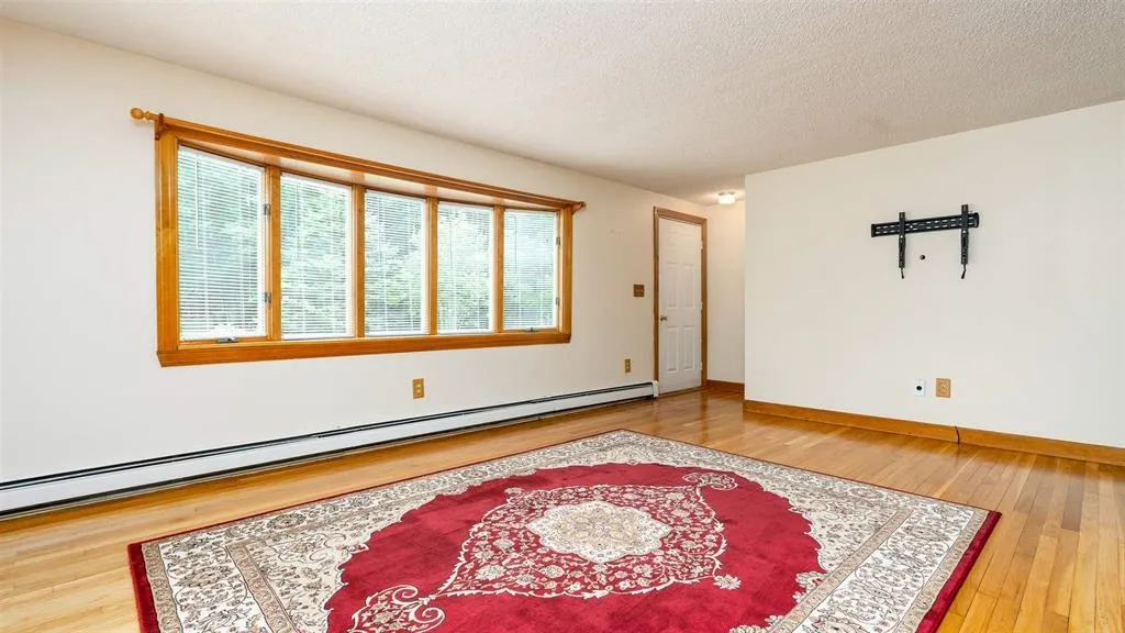 1054 Banfield Road Portsmouth NH 03801