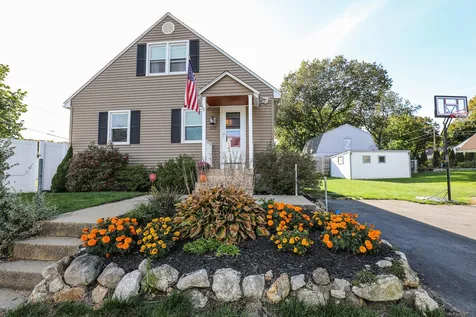 423 Donald Street Bedford NH 03110