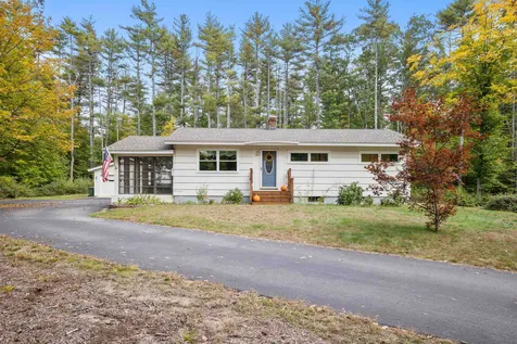 27 Bow Center Road Bow NH 03304
