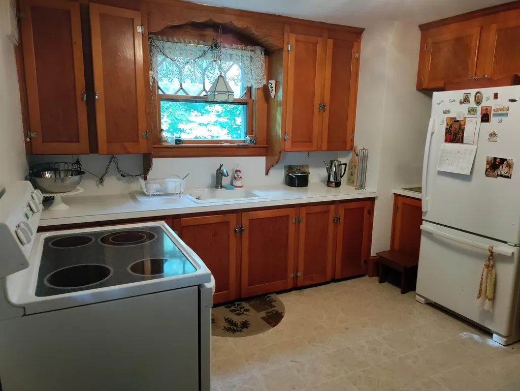 48 Pleasant Street Somersworth NH 03878