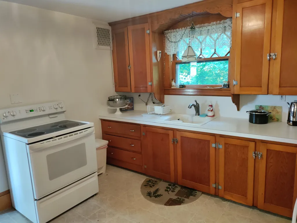 48 Pleasant Street Somersworth NH 03878