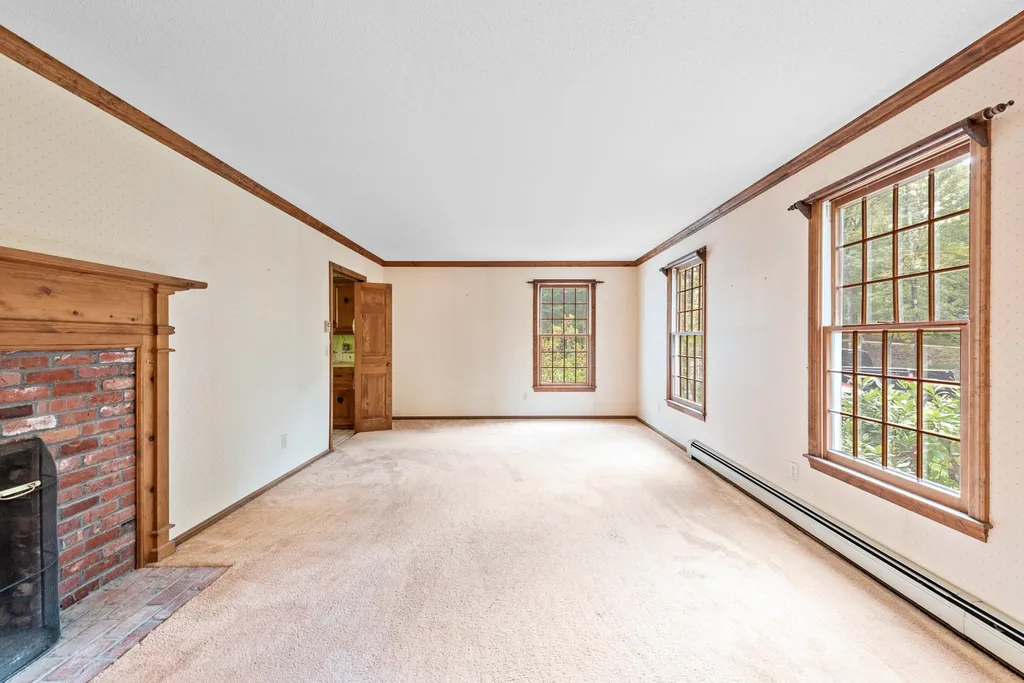 13 Winterberry Drive Amherst NH 03031