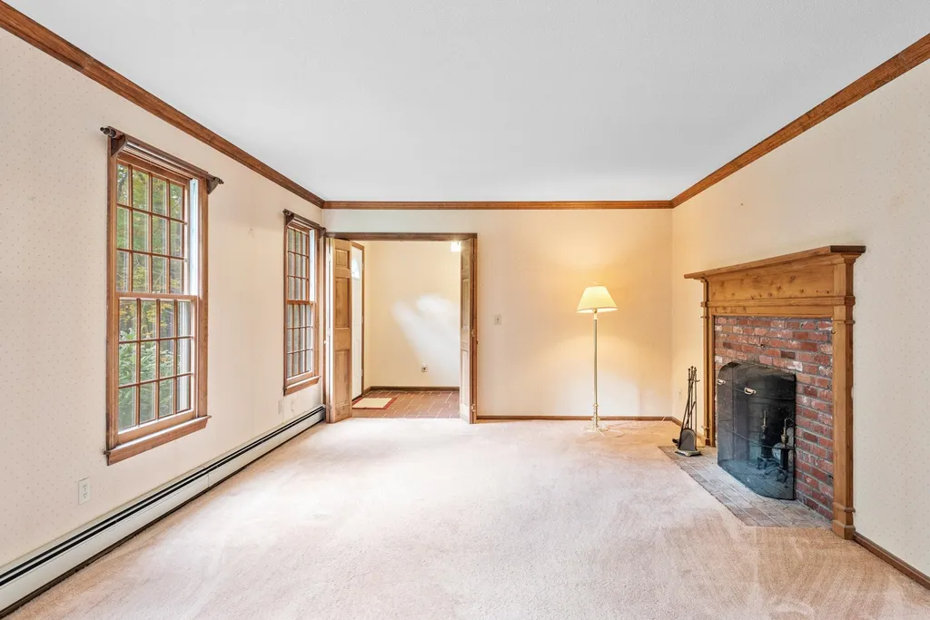 13 Winterberry Drive Amherst NH 03031