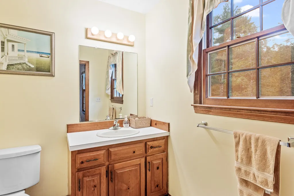 13 Winterberry Drive Amherst NH 03031