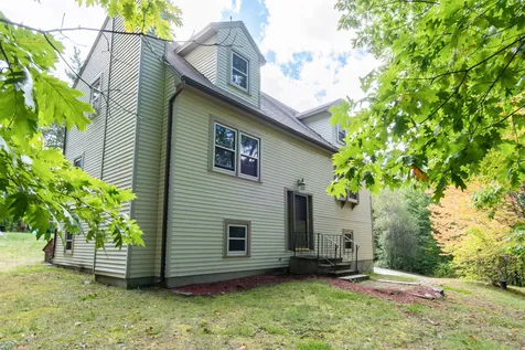 81 Goffstown Road Hooksett NH 03106