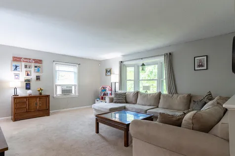 81 Goffstown Road Hooksett NH 03106