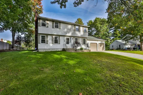 23 Chatham Street Nashua NH 03063