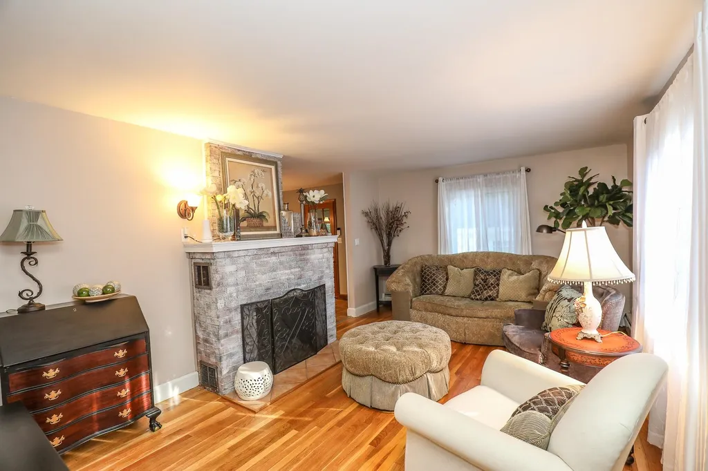 1479 Hall Street Manchester NH 03104
