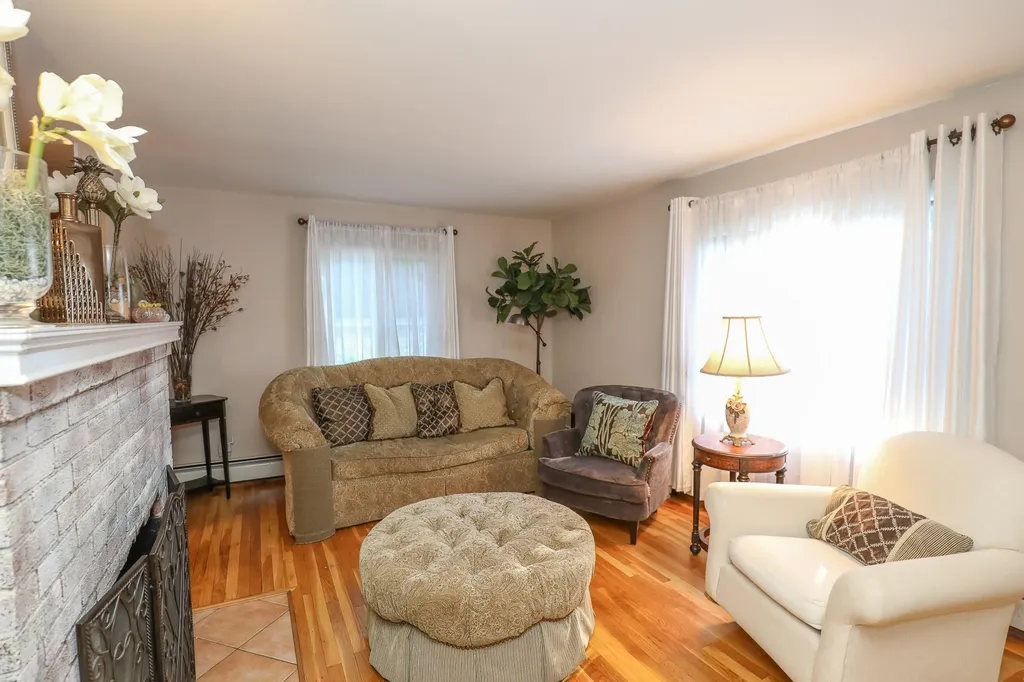 1479 Hall Street Manchester NH 03104
