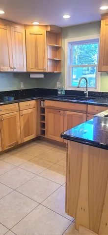 33 Hickory Avenue North Hampton NH 03862