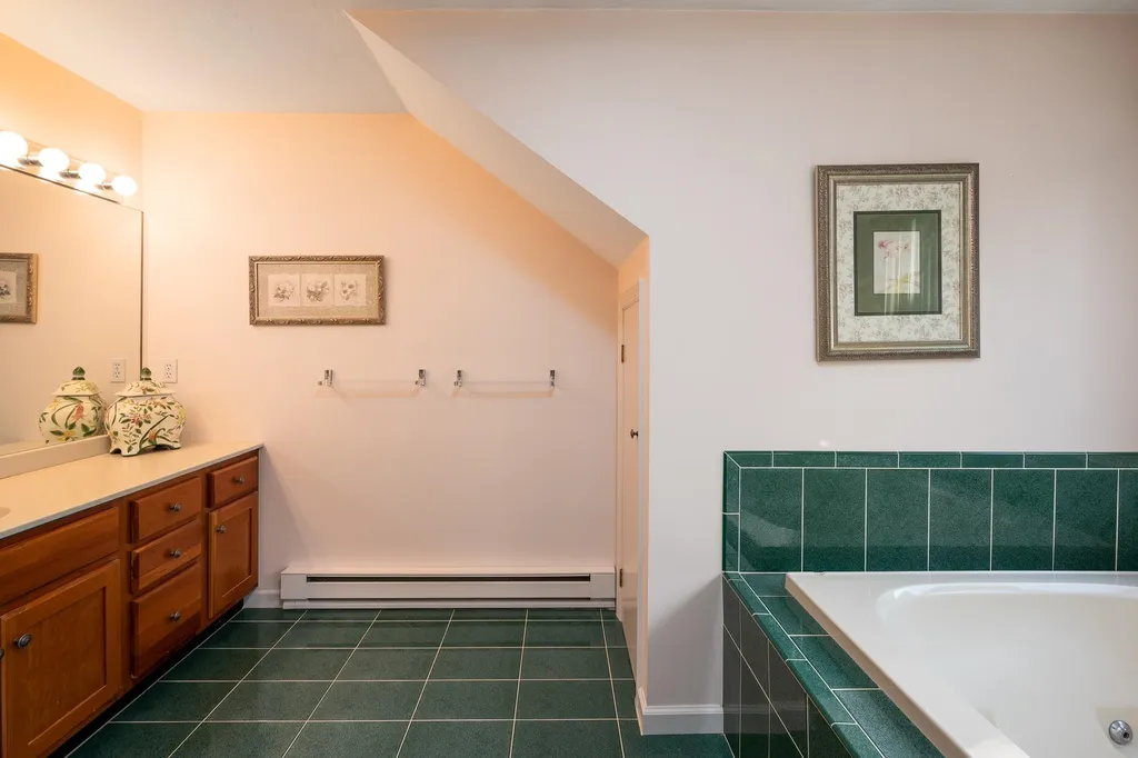 1 Eagle Point Lane Meredith NH 03253