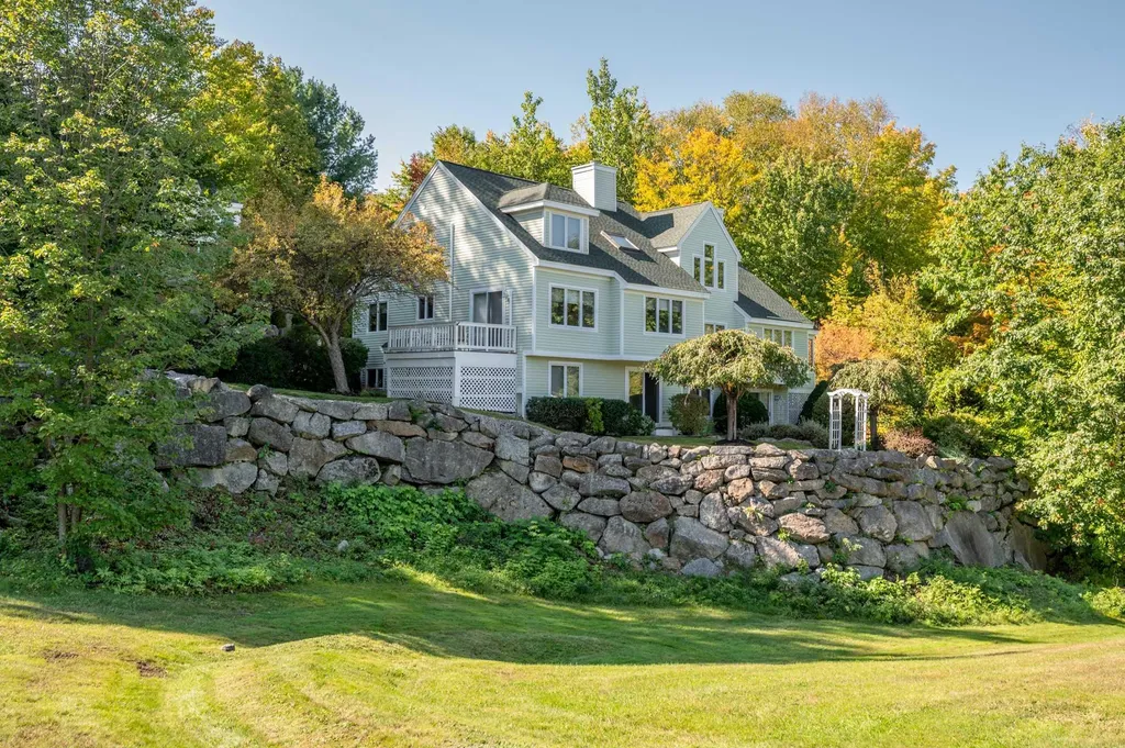 1 Eagle Point Lane Meredith NH 03253