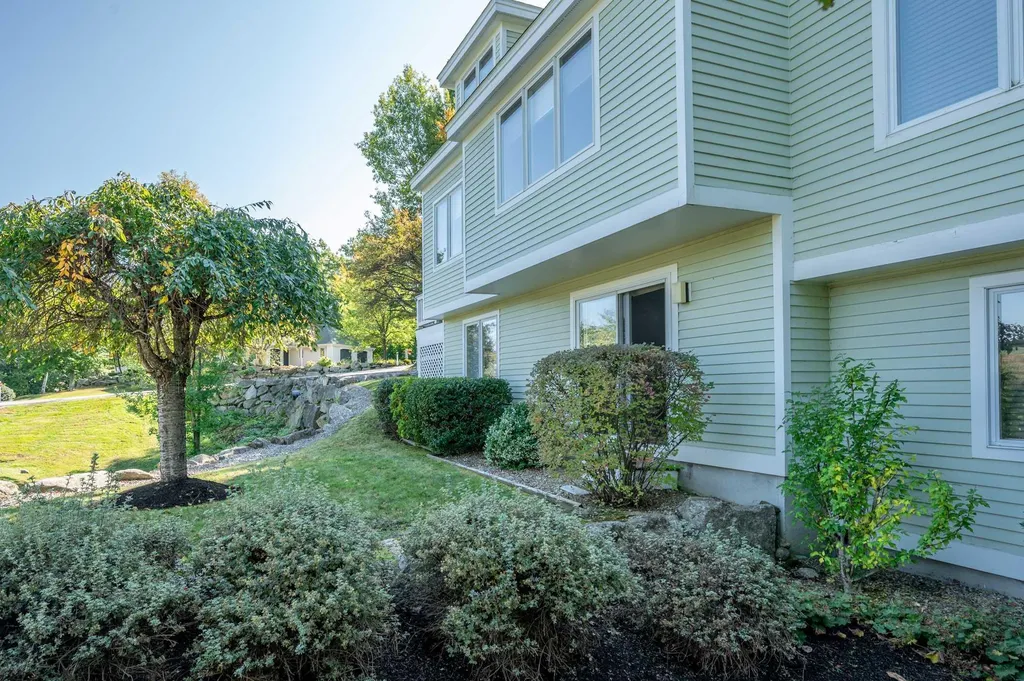 1 Eagle Point Lane Meredith NH 03253