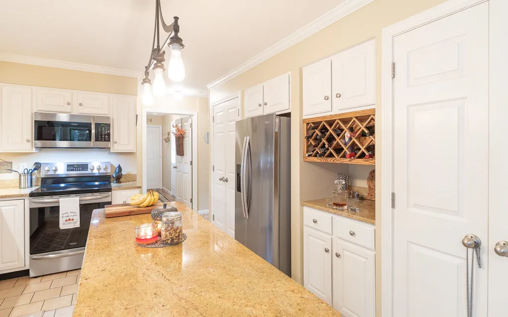 83 Darling Road Keene NH 03431