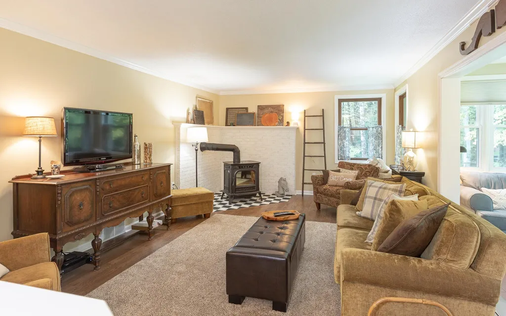 83 Darling Road Keene NH 03431