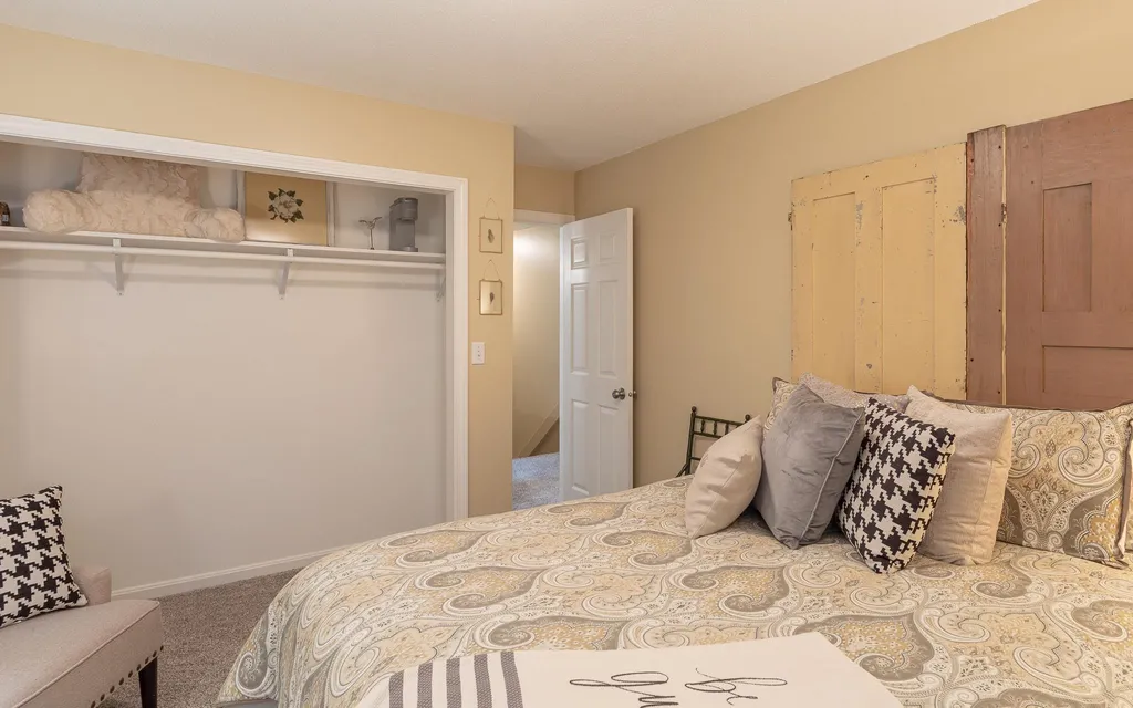 83 Darling Road Keene NH 03431