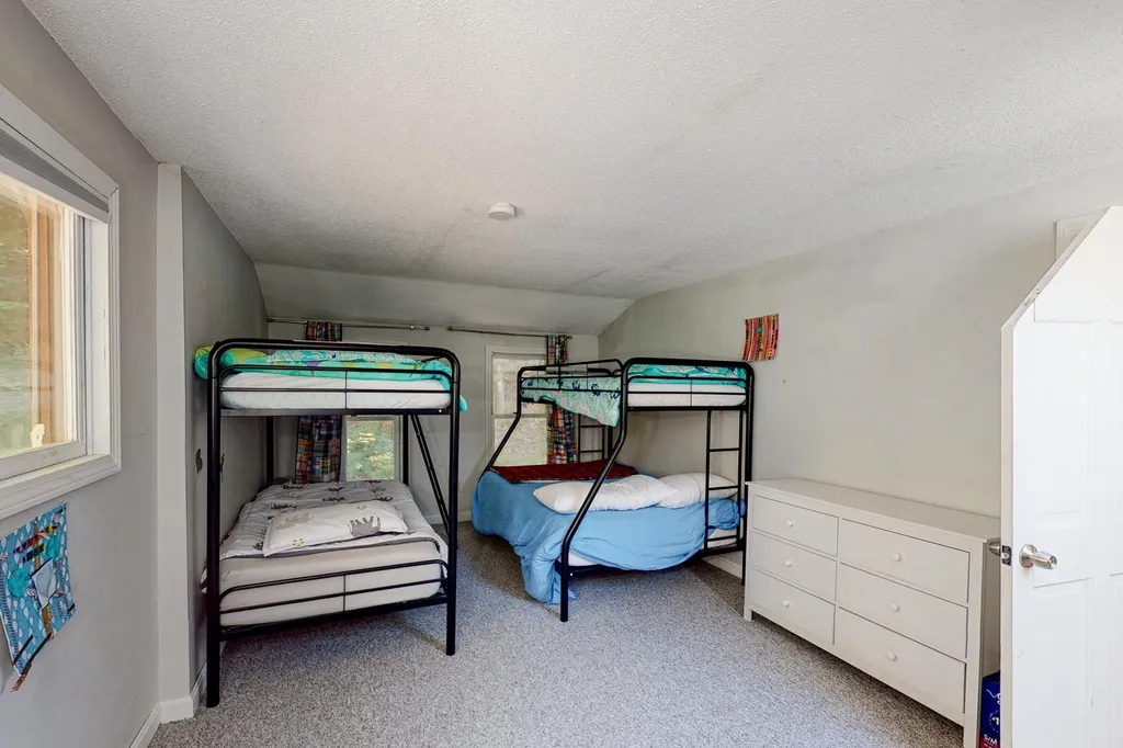 92 Collins Brook Road Meredith NH 03253