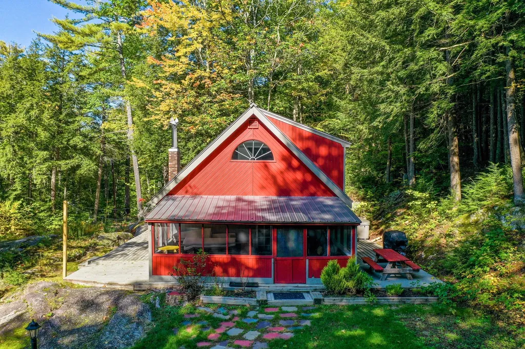 92 Collins Brook Road Meredith NH 03253