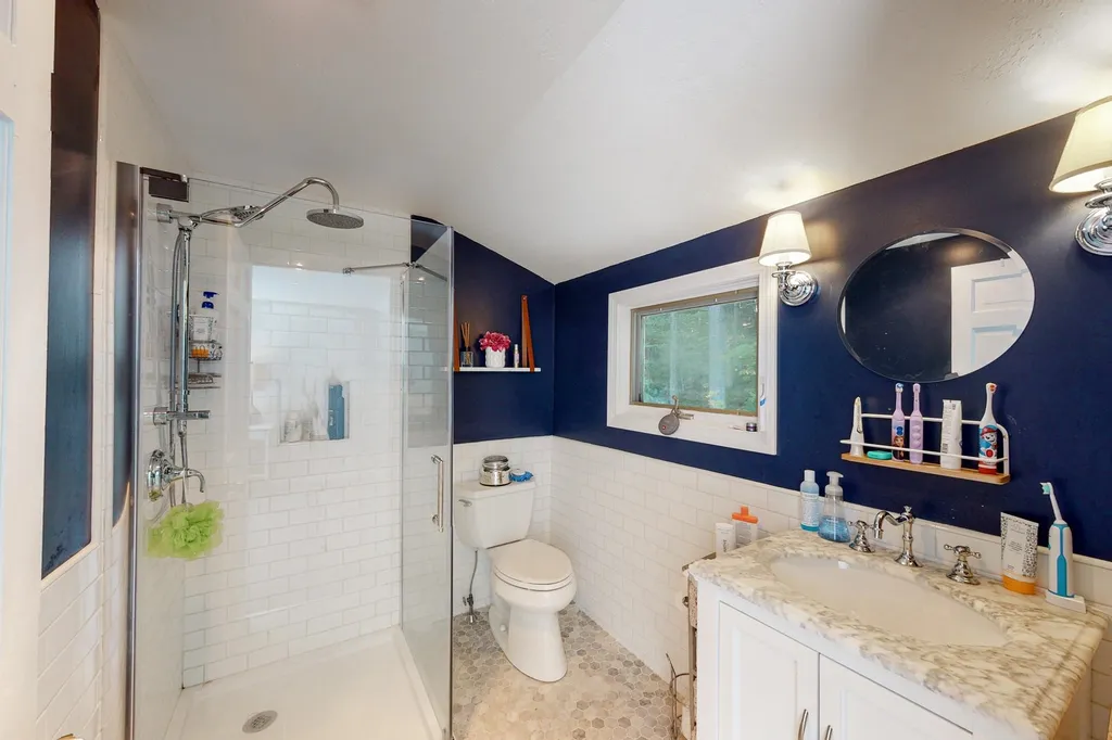 92 Collins Brook Road Meredith NH 03253