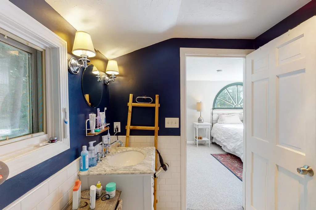 92 Collins Brook Road Meredith NH 03253