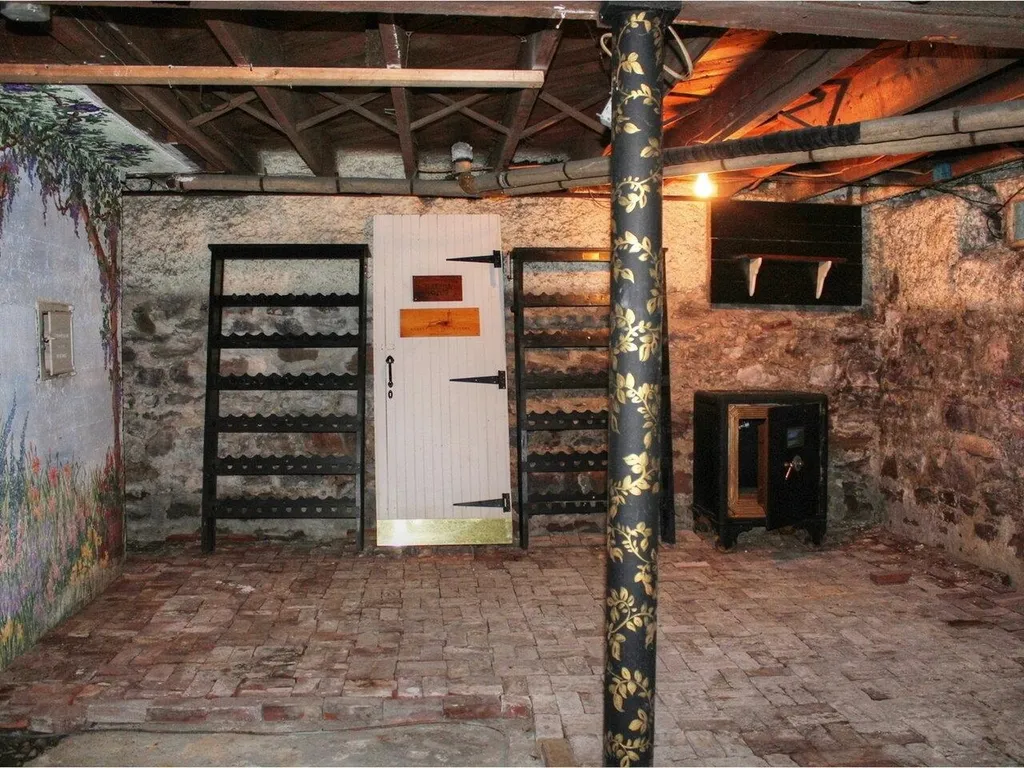 5166 Shelburne Road Shelburne VT 05482
