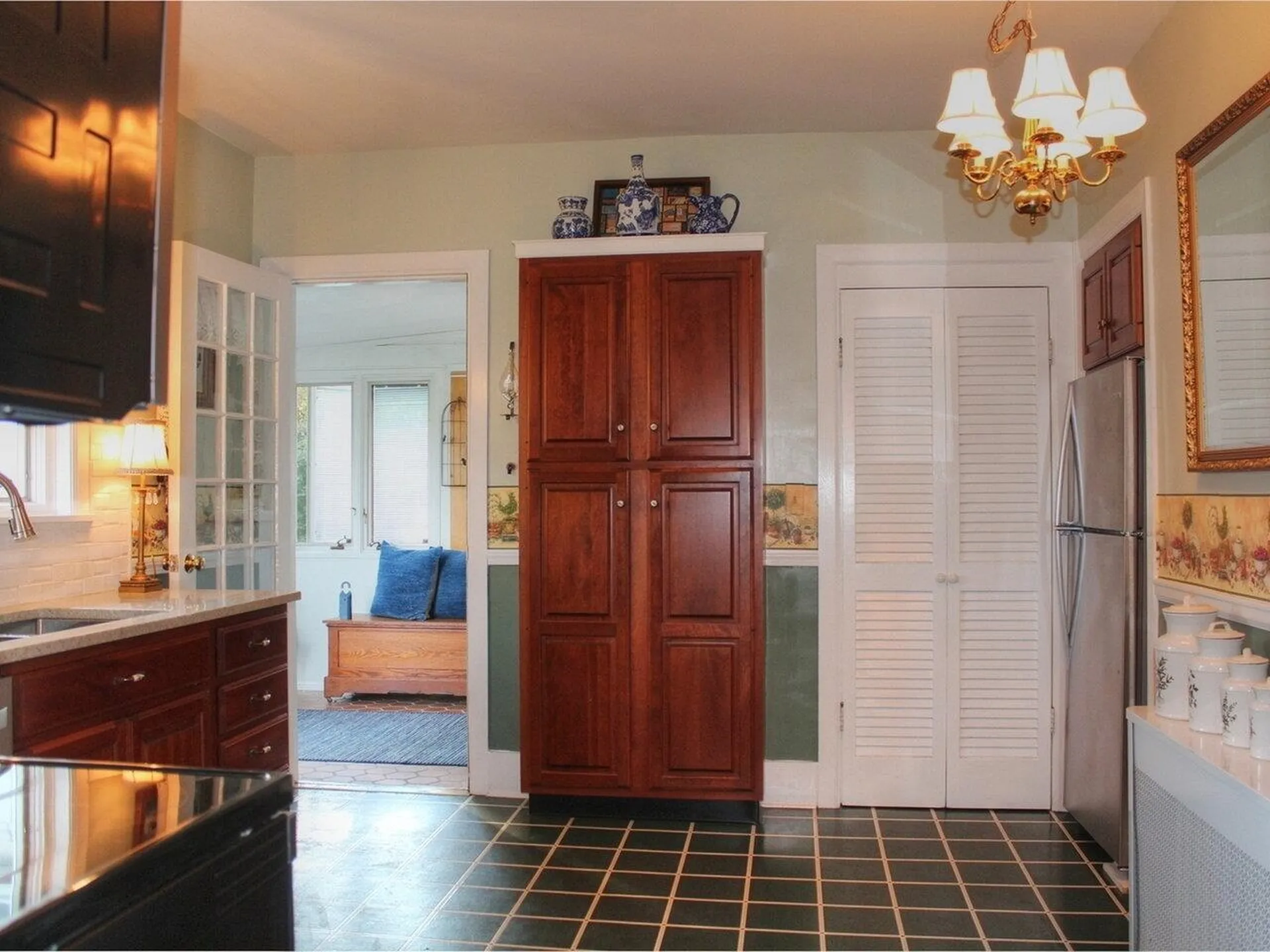 5166 Shelburne Road Shelburne VT 05482