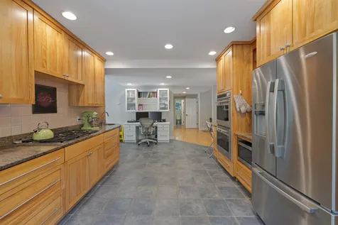 24 Low Road Hanover NH 03755