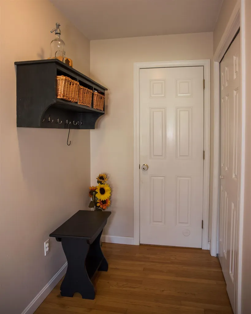 20 Thurston Drive Lee NH 03861