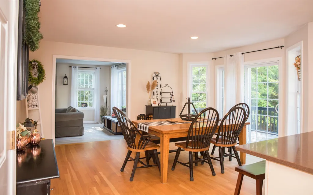 20 Thurston Drive Lee NH 03861