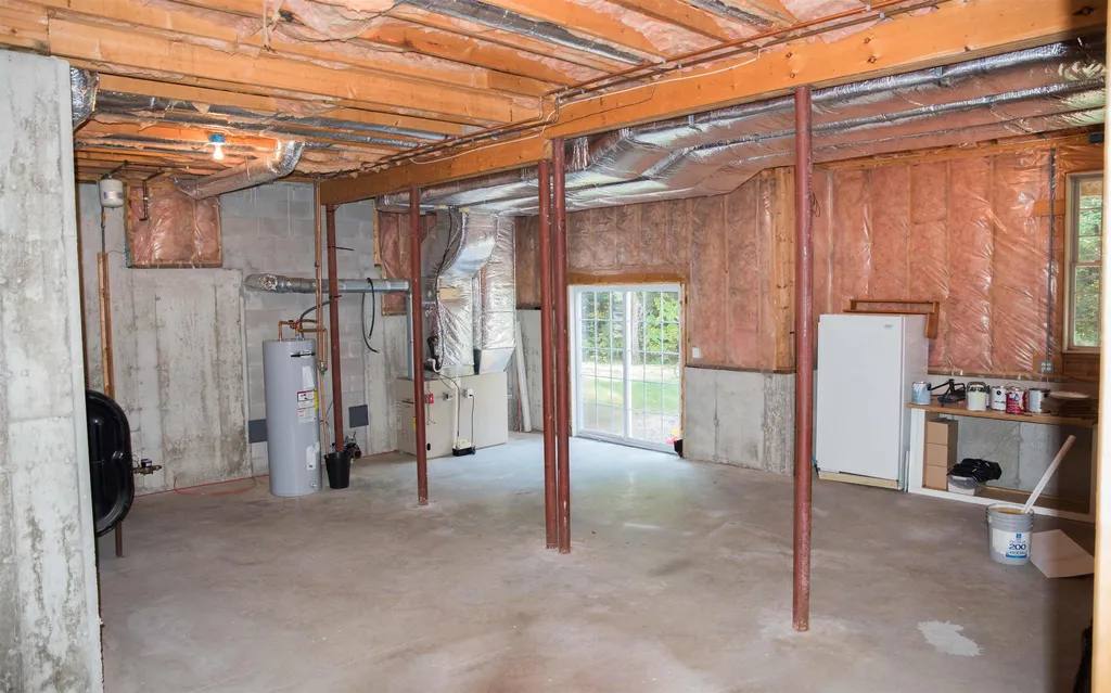 20 Thurston Drive Lee NH 03861