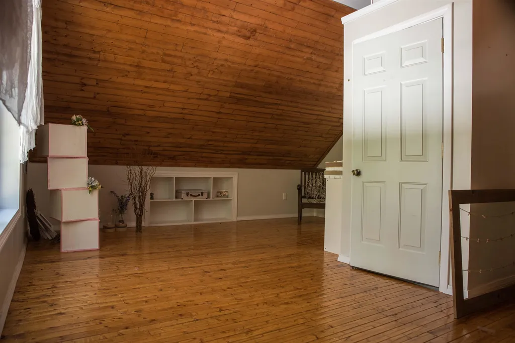 20 Thurston Drive Lee NH 03861