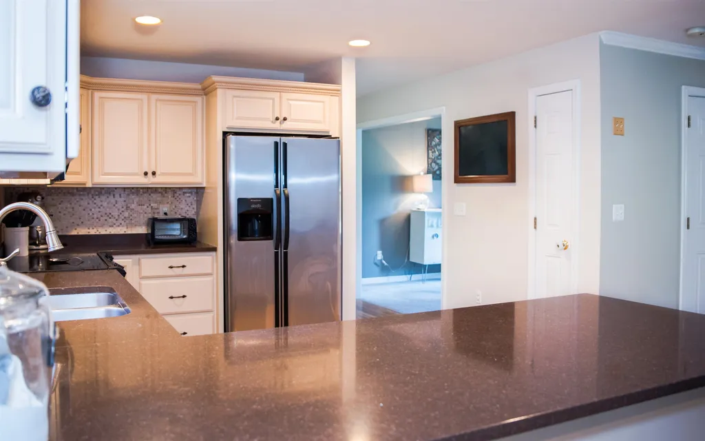 20 Thurston Drive Lee NH 03861
