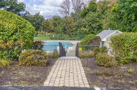 9 Foxtail Lane Goffstown NH 03045