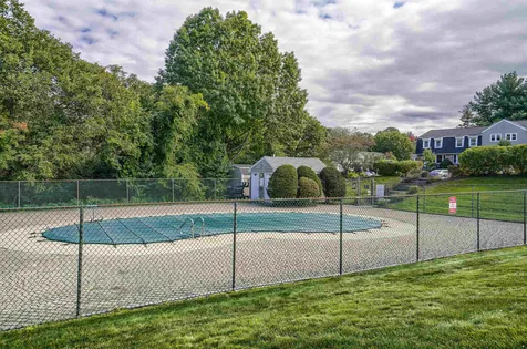 9 Foxtail Lane Goffstown NH 03045
